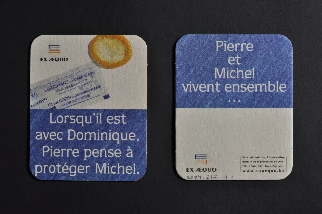 sous-bock "Pierre et Michel vivent ensemble...Lorsqu'il est avec Dominique, Pierre pense à protéger Michel" 2004.217.18.1-2 Photo Mucem