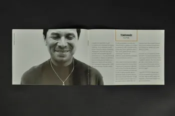 Médecins Sans Frontières Genève BROCHURE Sida : un malade, un traitement ! Lorraine, France 2004 2004.231.2 Photo Mucem