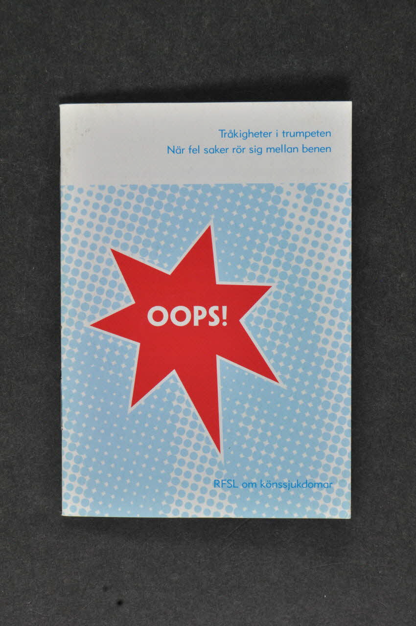 RFSL BROCHURE "OOPS !" (en suédois) Suède 2004/4 2005.34.18 Photo Mucem