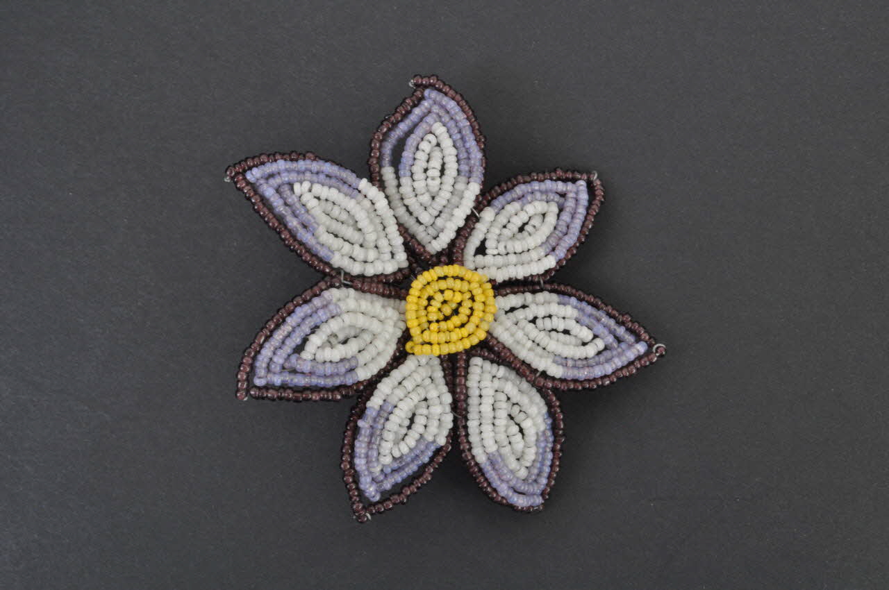 fleur artificielle Midi-Pyrénées, France 1880-1930 2005.5.7 Photo Mucem
