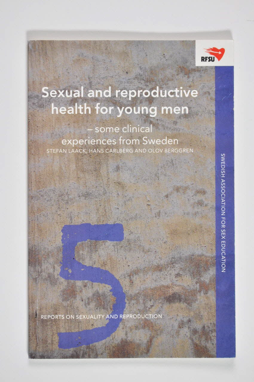 Rfsu BROCHURE "Sexual  and reproductive health for young men. Some clinical experiences from Sweden" (Santé sexuelle et reproductive pour les hommes jeunes. Quelques expériences en cliniques suédoises) Suède 1997 2005.34.75 Photo Mucem
