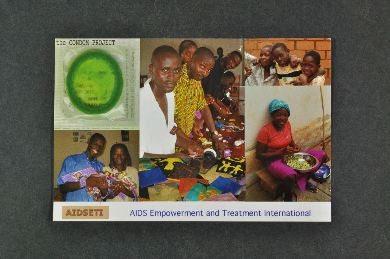 Aids Empowerment And Treatment International carte postale "The condom project" Suède 2005 2005.37.6 Photo Mucem
