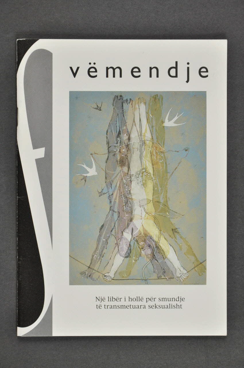 Folkhälsoinstitutet BROCHURE "Vëmendje / Një libër i hollë për smundje të transmetuara seksualisht" (Prévention. Brochure sur les maladies sexuellement transmissibles) (en albanais) Suède 1998 2005.38.26 Photo Mucem