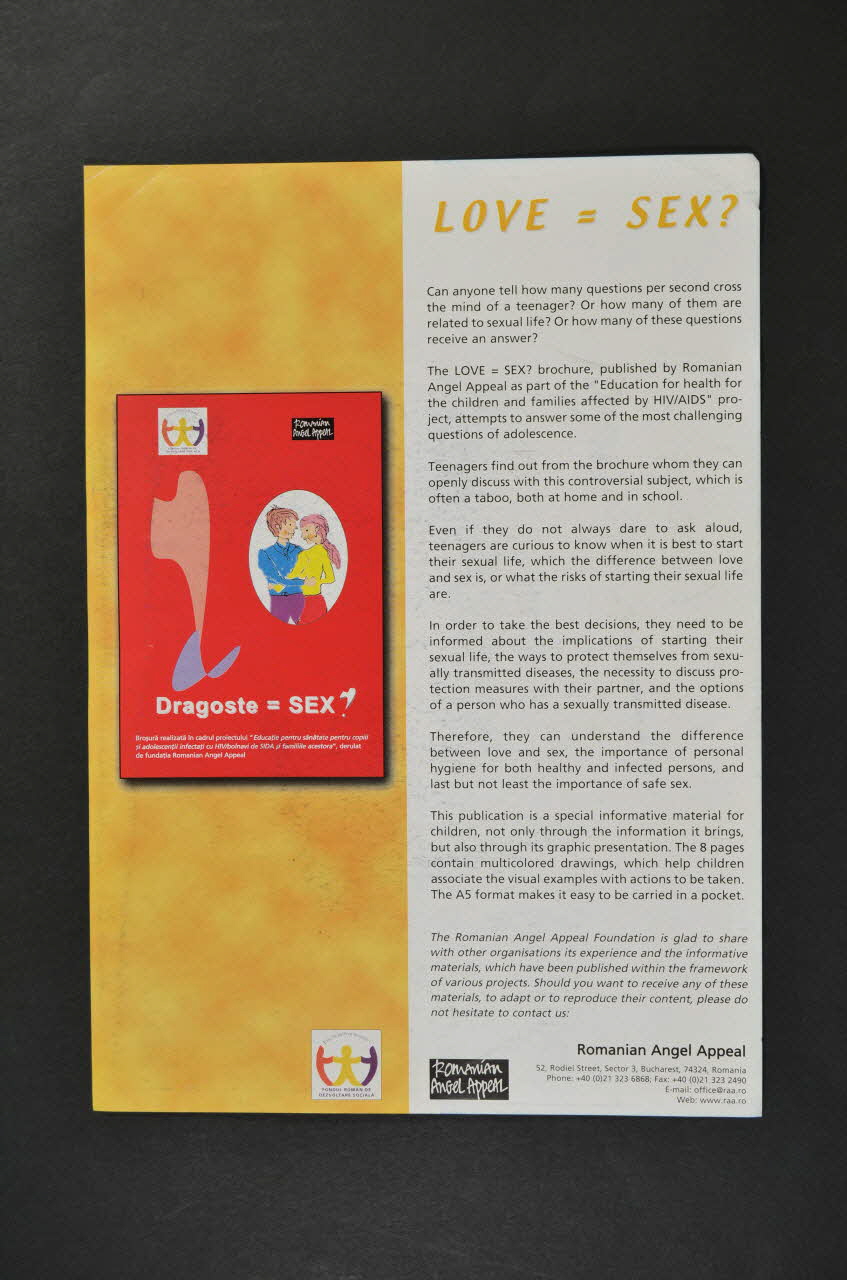 Romanian Angel Appeal Feuille informative Feuille publicitaire pour deux brochures Roumanie 2002 2004.237.11 Photo Mucem