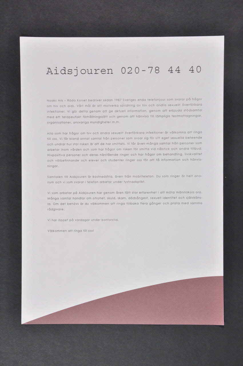 Noaks Ark / Röda Korset tract "Aidsjouren 020 78 44 40" (N° de la ligne téléphonique) Suède 2005 2005.38.6 Photo Mucem