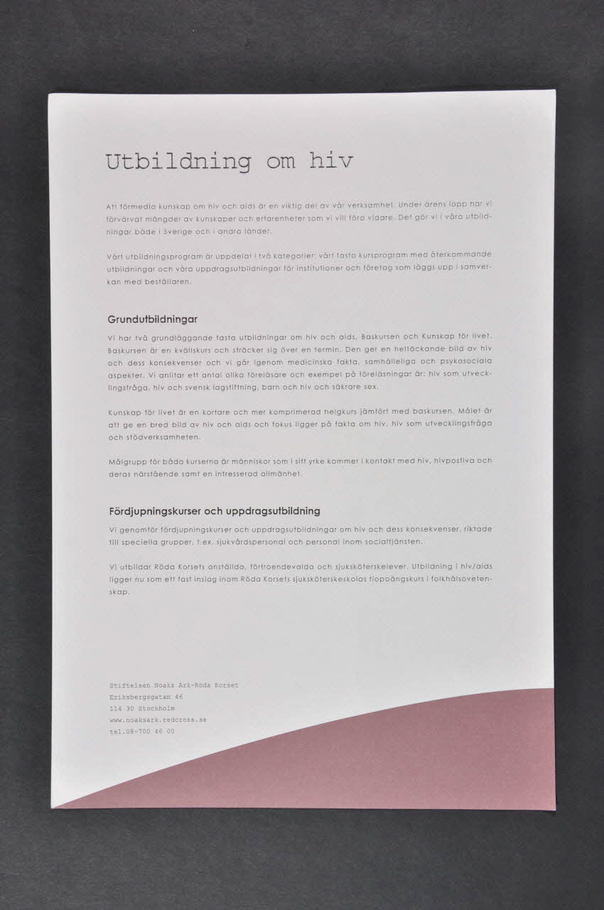 Noaks Ark / Röda Korset tract "Utbildning om hiv" (traduire) Suède 2005 2005.38.7 Photo Mucem