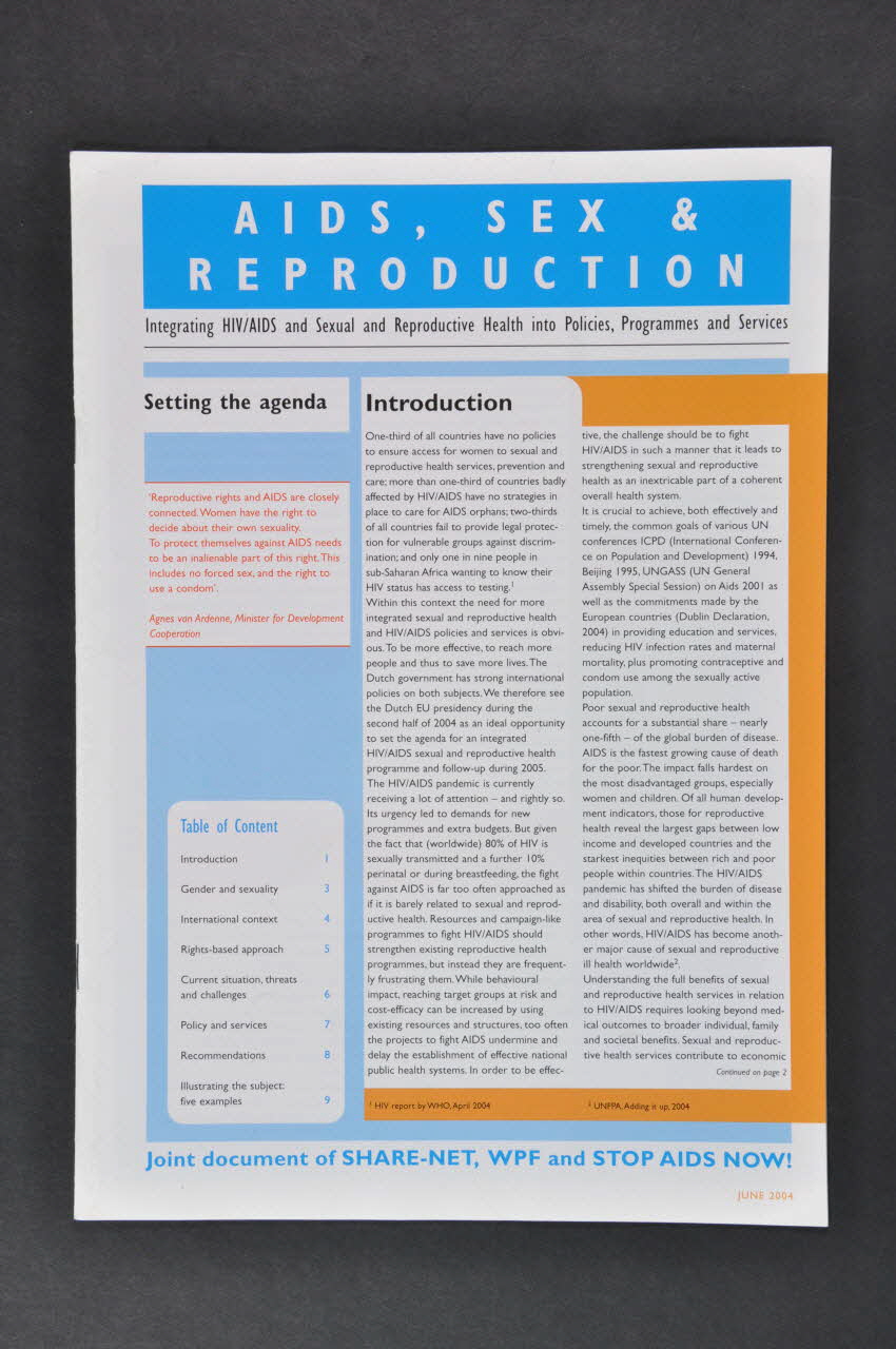 Share-Net, World Population Foundation Et Stop BROCHURE "AIDS, Sex & Reproduction" (Sida, sexe et reproduction) Pays-Bas 2004/6 2005.41.2 Photo Mucem