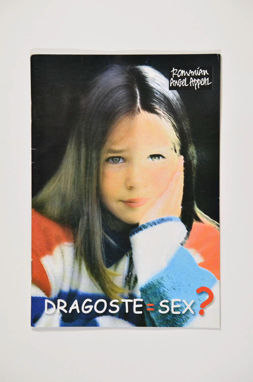 Romanian Angel Appeal BROCHURE "Dragoste (amour) = sex ?" (édition de 2004) Roumanie 2004 2004.237.3 Photo Mucem