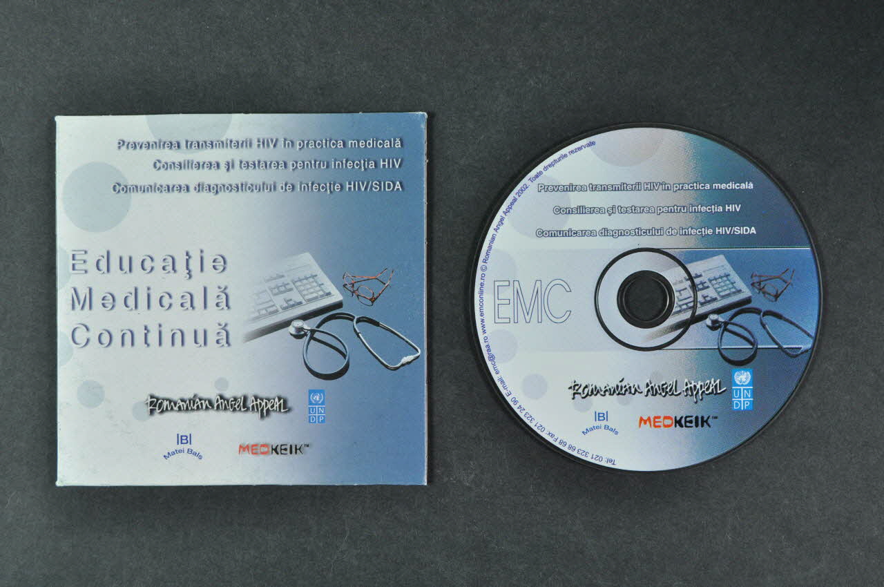 Romanian Angel Appeal CD (compact disque) "Educatie Medicala Continua  : Prevenirea transmiterii HIV in pratica medicala / Consilierea si testarea pentru infectia HIV / Comunicarea diagnosticului de infectie HIV/Sida" (Prévenir la transmission du VIH dans la pratique médicale / Conseil pour les tests de dépistage du VIH) Roumanie 2004 2004.237.36.1-2 Photo Mucem