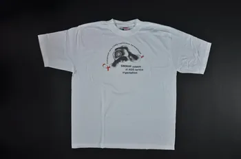 Siberian Network Of People Living With HIV/AIDS tee-shirt "Siberian network of AIDS-service organisations" Russie 2004/6 2004.238.2 Photo Mucem