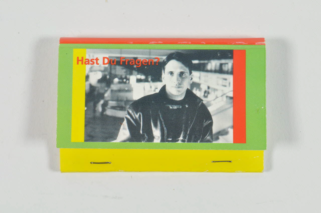 POCHETTE D'ALLUMETTES "Hast du Fragen ?" (As-tu des questions ?) 2005.43.18 Photo Mucem