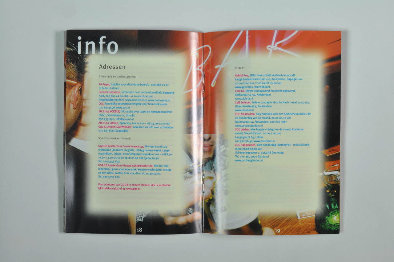 BROCHURE "Jij en Jongens. Folder voor Arabische mannen en jongens in Nederland" (Toi et les garçons.  Dépliant pour les garçons et les hommes arabes aux Pays Bas) (bilingue néerlandais arabe) 2005.43.22 Photo Mucem