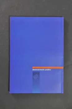 Global Network Of People Living With Aids (Gnp+) BROCHURE "Desenvolvimento positivo" (Développement positif) (en espagnol) Pays-Bas 1998 2005.45.12 Photo Mucem