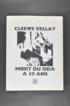 Act Up-Paris panneau "Cleews Vellay est mort du sida. .."Cleews Vellay, mort du sida à 30 ans" Île-de-France, France 1994 2003.21.16 Photo Mucem