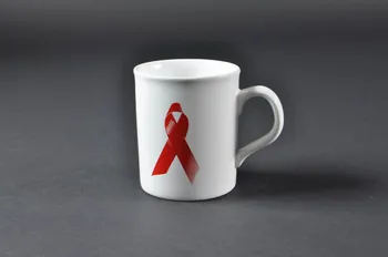 National Aids Trust - Great Britain chope ruban rouge Grande Bretagne 2001 2003.36.10.1  Photo Mucem