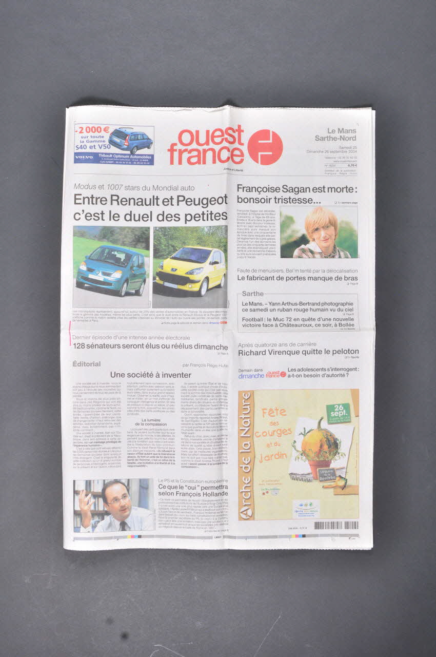 Revue Le Mans Métropole, Ouest France journal "10.000 coeurs pour un ruban rouge" Pays de la Loire, France 2004 2004.242.4.2.1-2 Photo Mucem