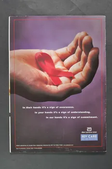 Positive Nation revue "Playing the race card Tabloid fails to split HIV community"  (Jouer la carte raciale. Les tabloides échouent à faire éclater la communauté VIH ) Grande Bretagne 2004/6 2004.243.10 Photo Mucem