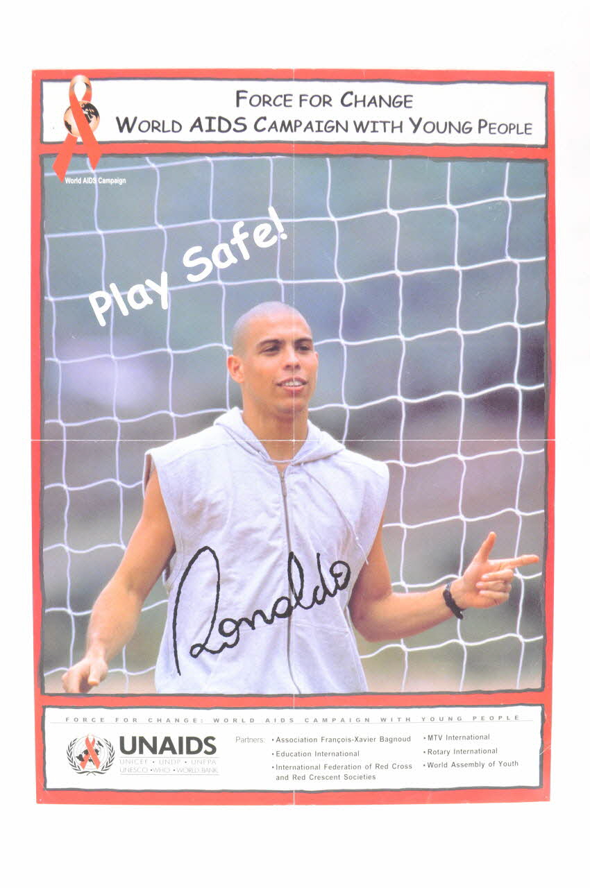 affiche "Force for change. World Aids campaign with young people / Play safe" (Forces du changement. La campagne mondiale du sida pour les jeunes) 2005.47.232 Photo Mucem