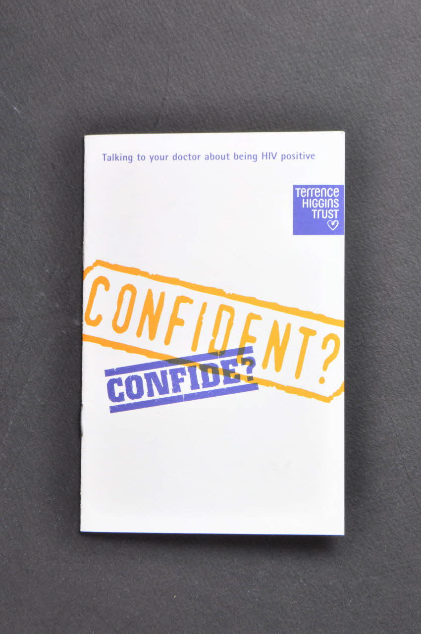 Terrence Higgins Trust Gb BROCHURE "Confident? / Talking to your doctor about being HIV positive" (Confident ? parler à votre médecin du fait que vous êtes séropositif) Grande Bretagne 2002 2003.41.20 Photo Mucem