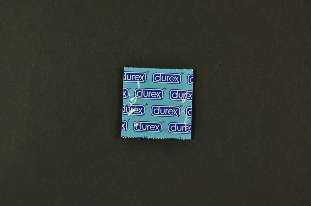 Plate Forme Prévention Sida, Eskimo Préservatif "On s'est déjà rencontré quelque part ?" Belgique 2004 2004.249.2.3 Photo Mucem