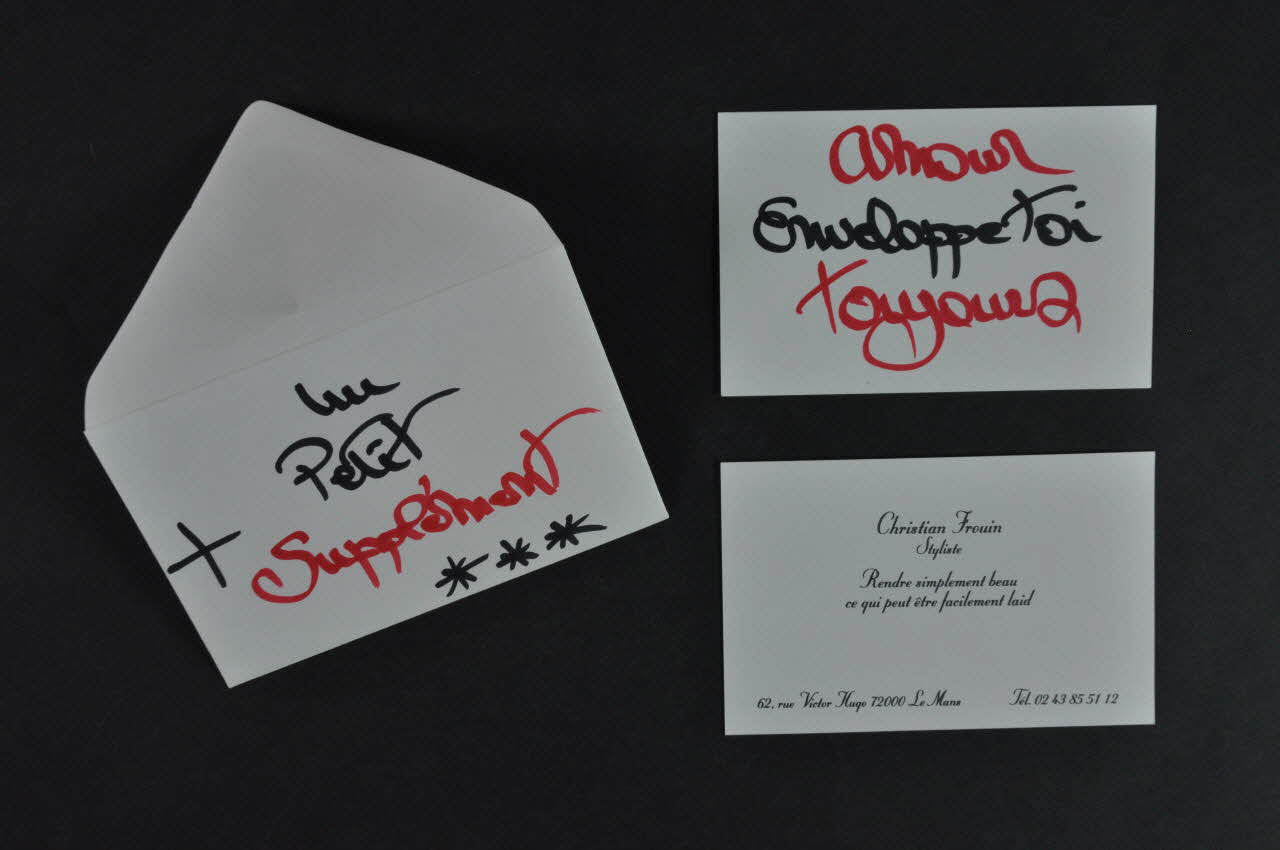 Christian Frouin Styliste Oeuvre "Le coeur, la pomme et le ruban rouge" Pays de la Loire, France 2004 2004.253.3.2.1-3 Photo Mucem