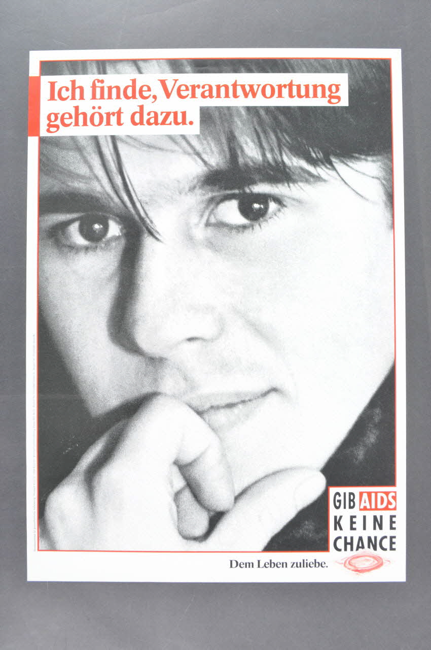 affiche "Ich finde, Verantwortung gehört dazu" ("Je pense que la responsabilité en fait partie.) 2005.47.279 Photo Mucem