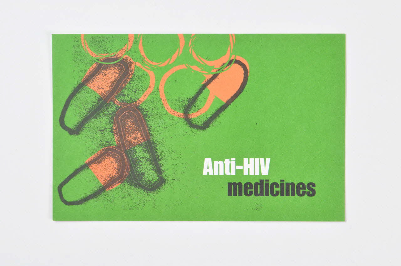 Terrence Higgins Trust Gb carte "Family survival pack for people affected by HIV"  "Anti-HIV medicines" (Les médicaments anti VIH) Grande Bretagne 2002/5 2003.41.45 Photo Mucem