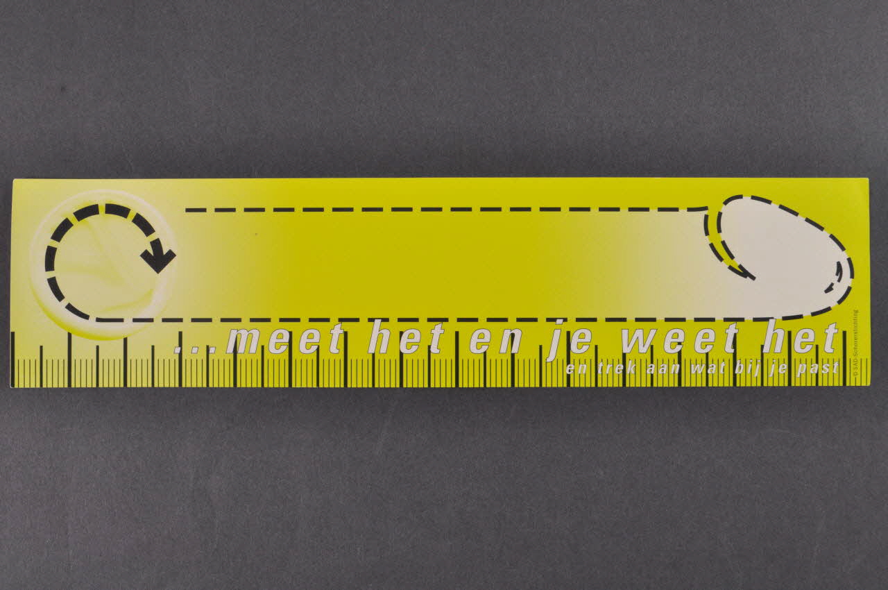autocollant "Meet het en je weet het..." 2005.47.6 Photo Mucem