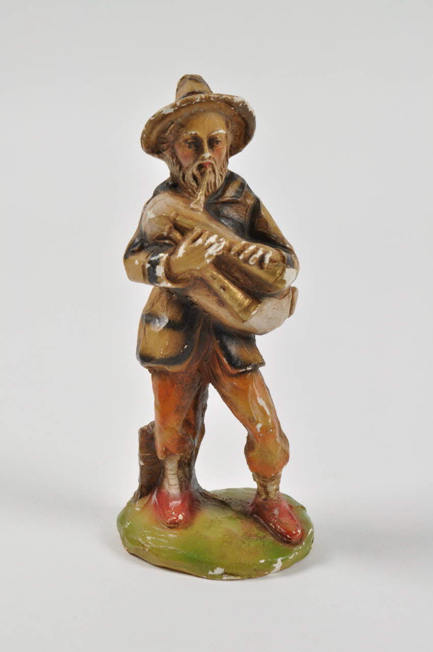 Anonyme figurine de crèche joueur de cornemuse Campanie, Italie 2004 2004.280.1 Photo Mucem