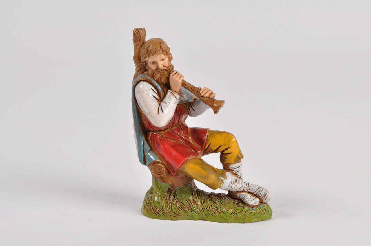 Anonyme figurine de crèche joueur de hautbois 2004 2004.281.1 Photo Mucem