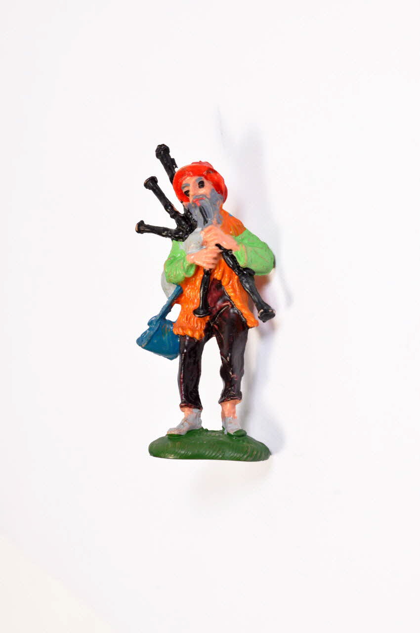 Anonyme figurine de crèche berger joueur de cornemuse 2004 2004.285.5 Photo Mucem