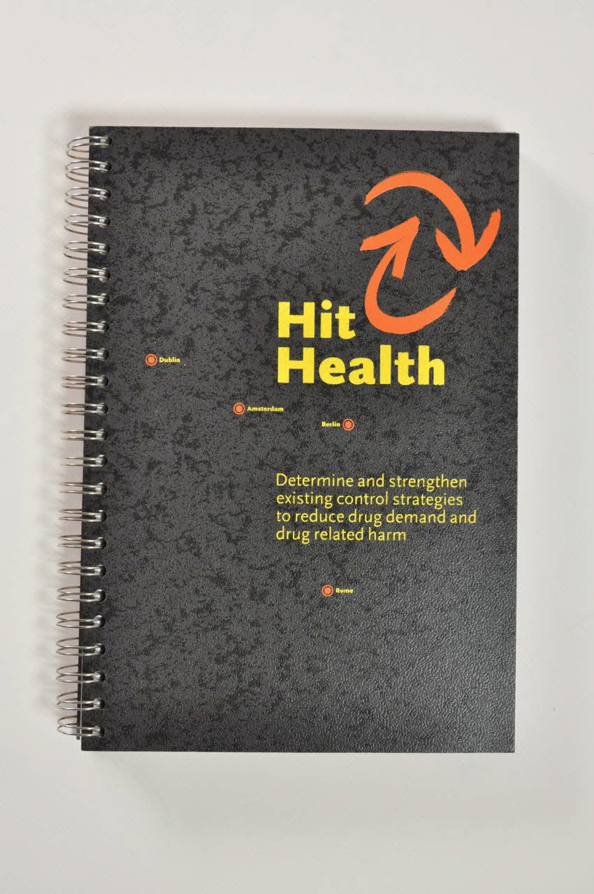 Mainline Rapport "Hit Health. Determine and strenghten existing control strategies to reduce drug demand and drug related harm" (Déterminer et renforcer les stratégies de contrôle existantes pour réduire la demande de drogues et les maux liés à la drogue) Italie 2004/6 2005.54.108 Photo Mucem