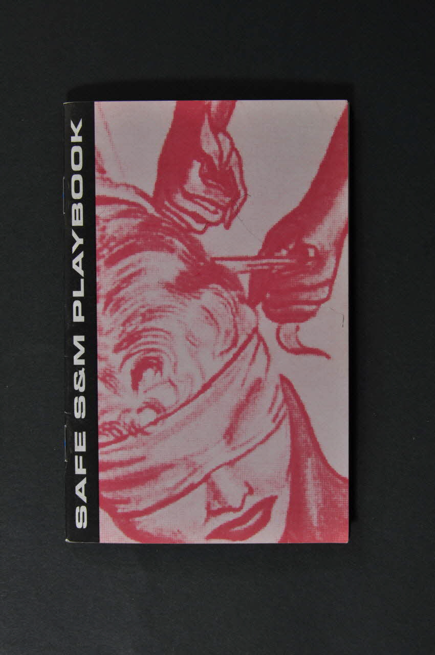 Positive Health Project BROCHURE Safe S & M Play book USA 2001 2005.54.44 Photo Mucem