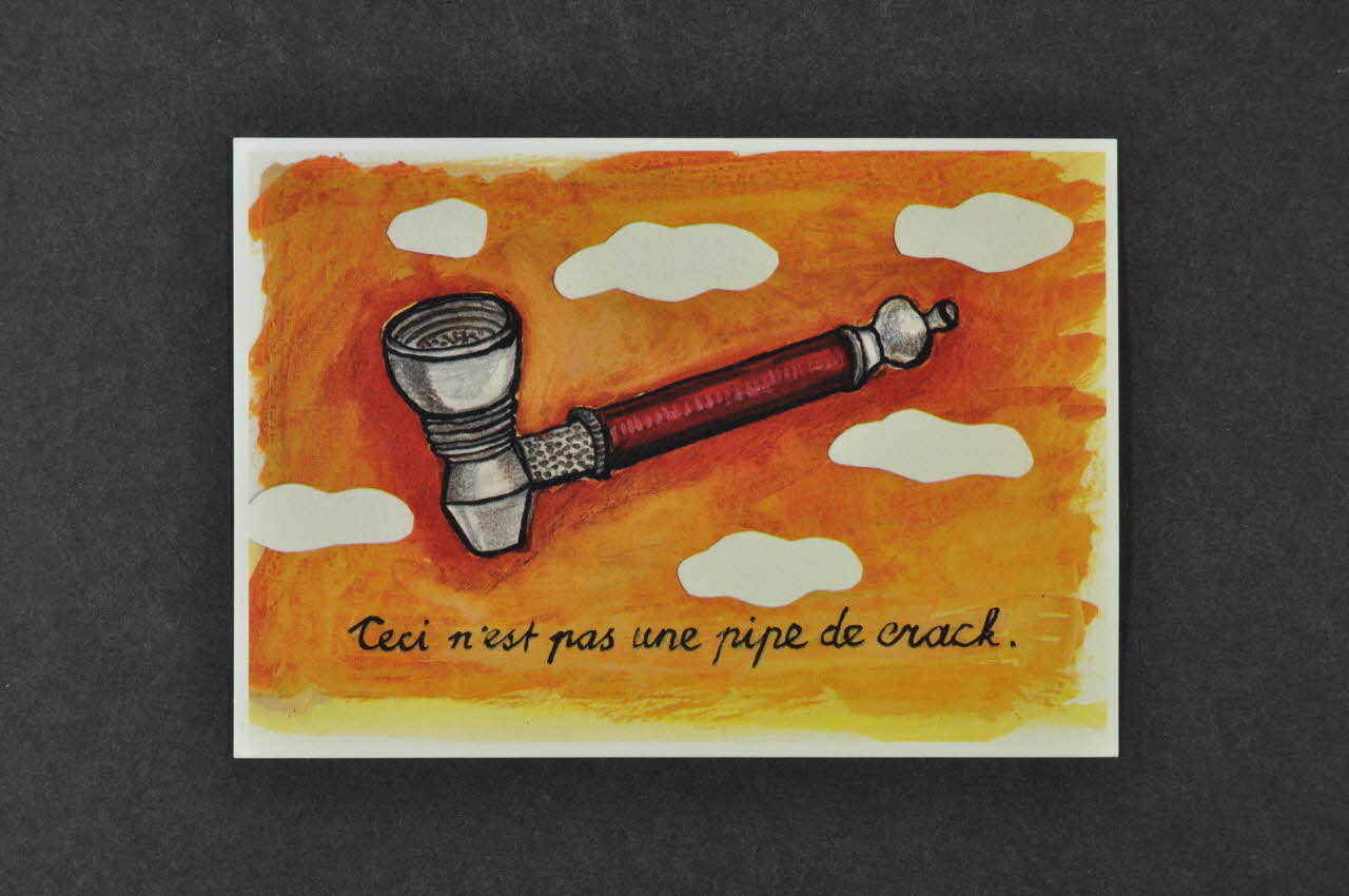 carte postale "Ceci n'est pas une pipe de crack" 2005.54.5 Photo Mucem