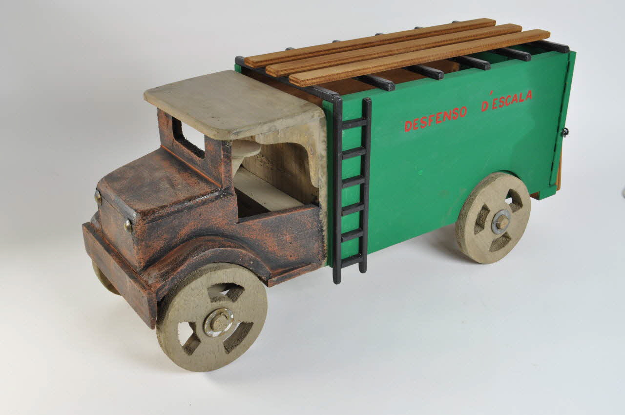 miniature France 2004 2004.310.1 Photo Mucem