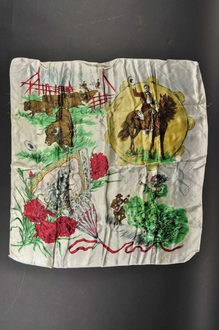 foulard Midi-Pyrénées, France 1960-1969 2004.315.4  Photo Mucem