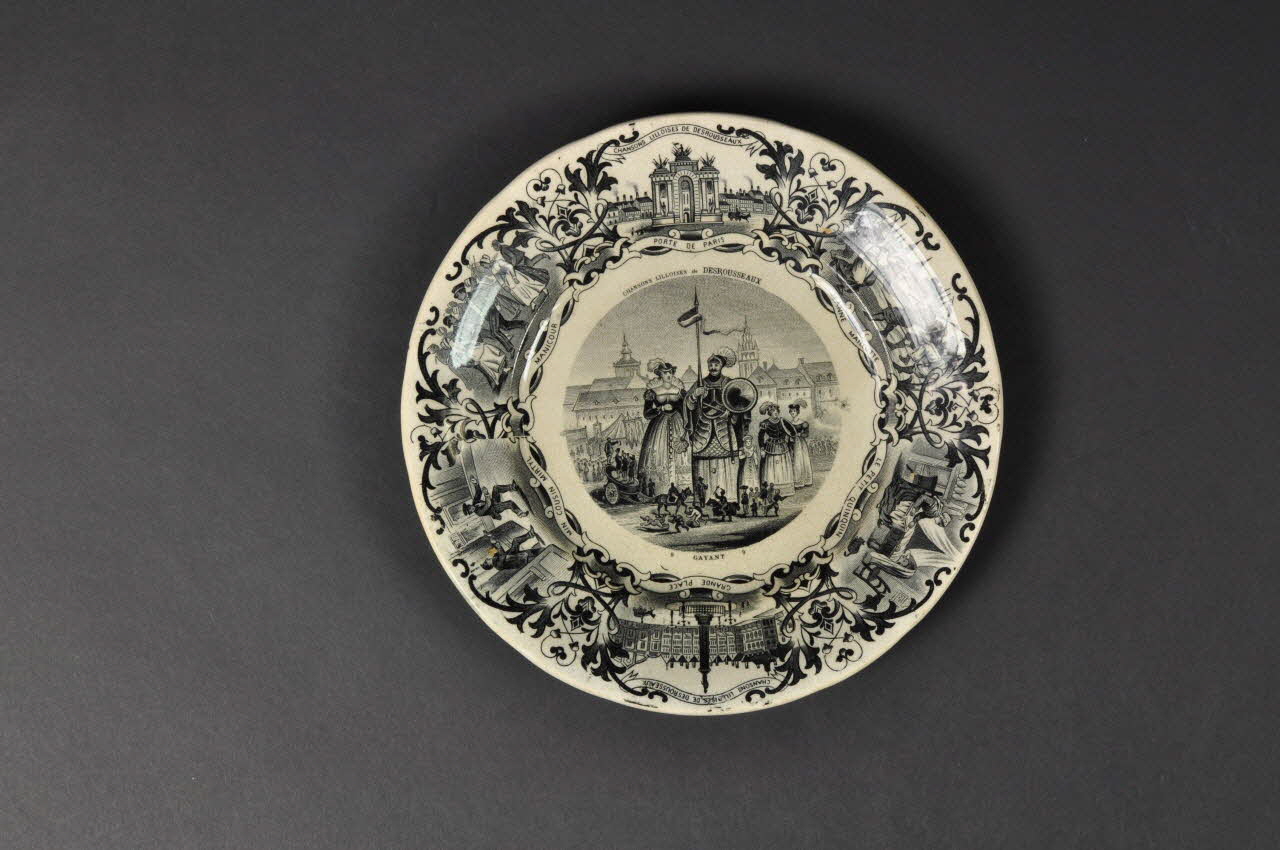 assiette plate 1955.116.4 Photo Mucem
