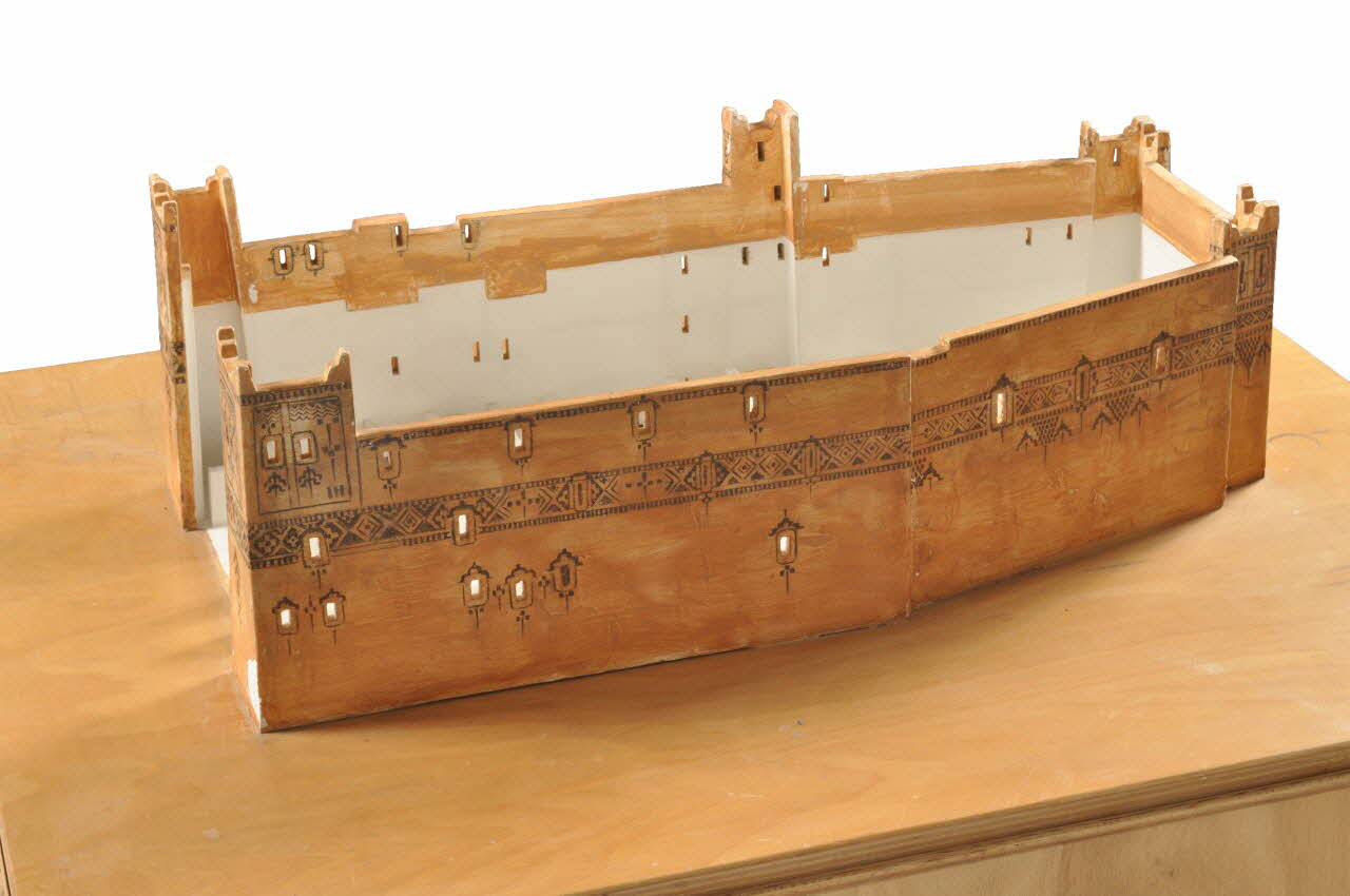 Paul Chériau ; Nejib El Aroussi maquette Habitation collective de type "tighermt" France 1991 2003.8.115.2.1 Photo Mucem