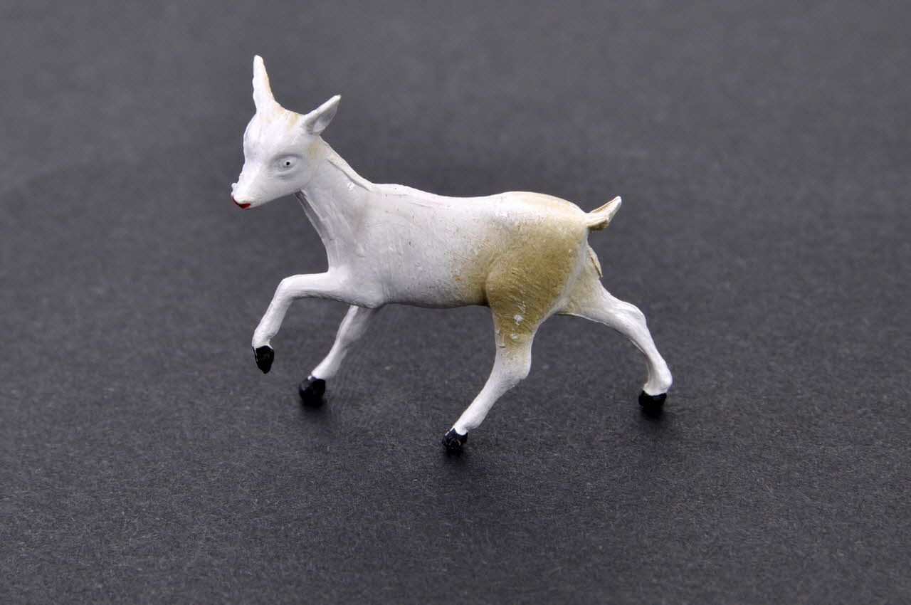 Paul Chériau figurine Habitation collective de type "tighermt" France 1991 2003.8.115.2.13 Photo Mucem