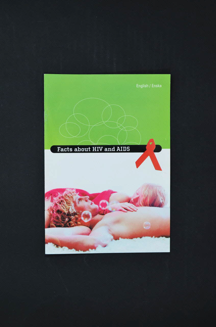 Directorate Of Health BROCHURE "Facts about HIV and AIDS" (en anglais) Islande 2003 2005.59.7 Photo Mucem