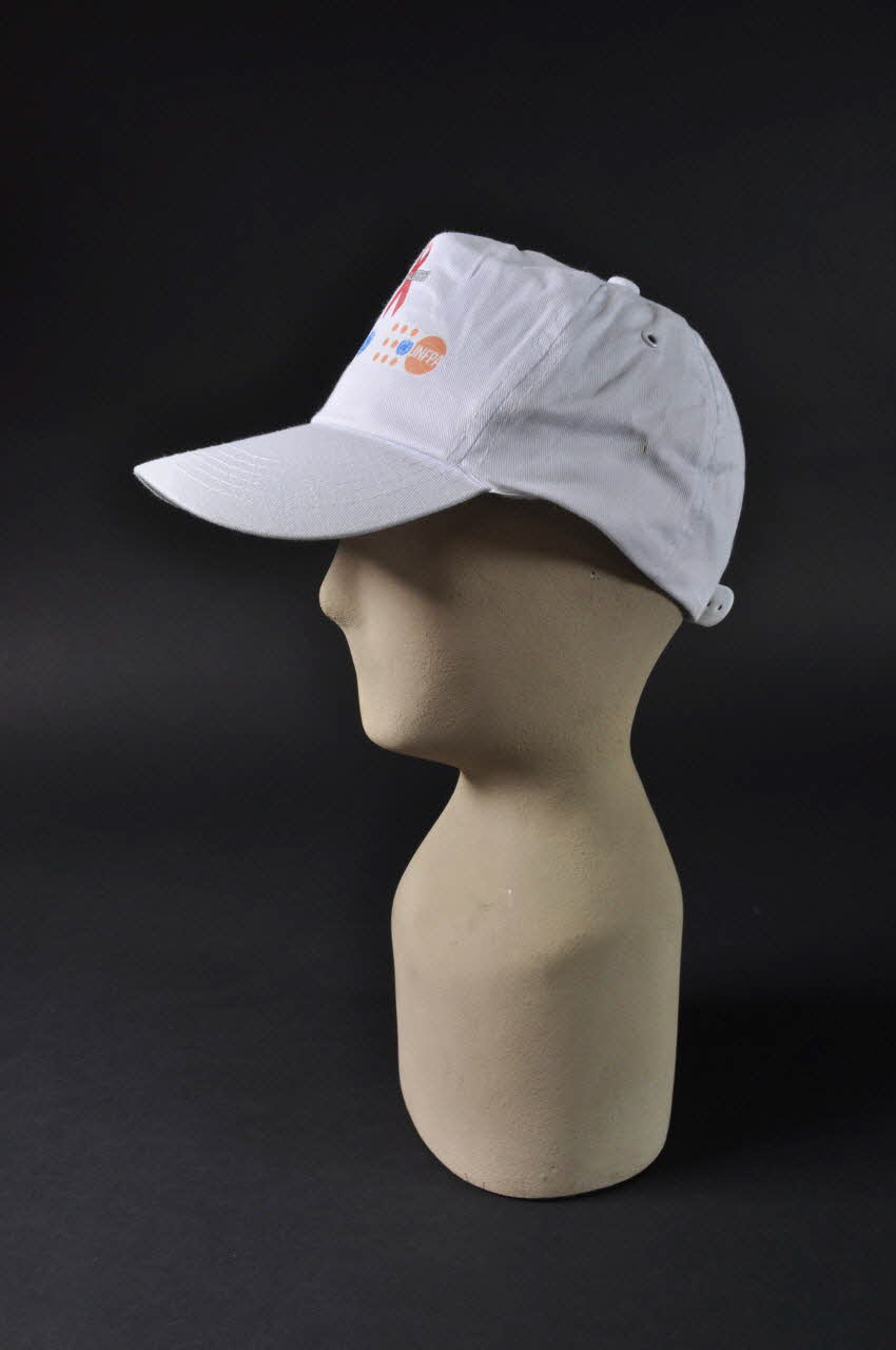 casquette "AIDS Algérie, Unicef, UNFPA 2005.61.27 Photo Mucem