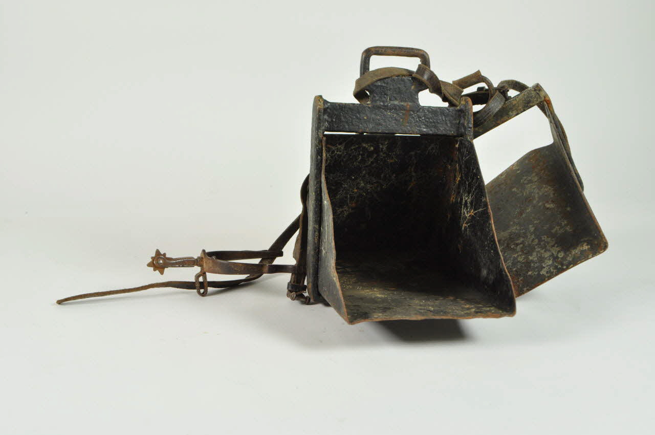 éperon France 1980 2004.313.1-2 Photo Mucem