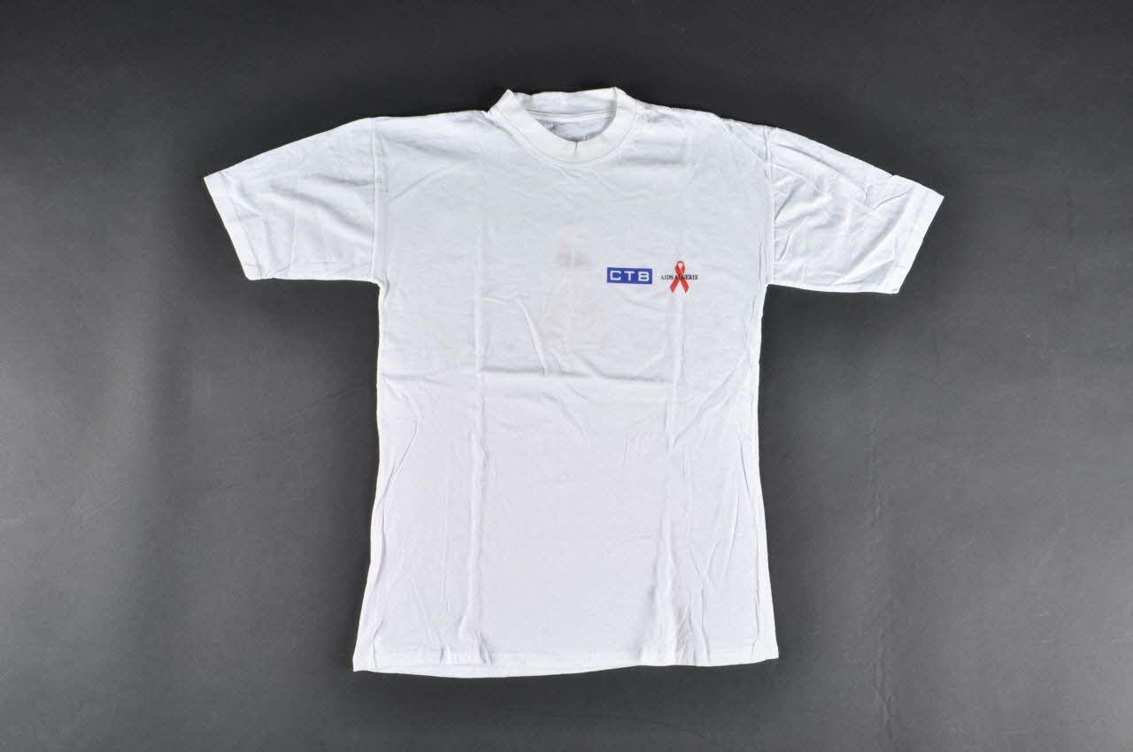 tee-shirt "Pour une vie sans sida" 2005.61.30 Photo Mucem