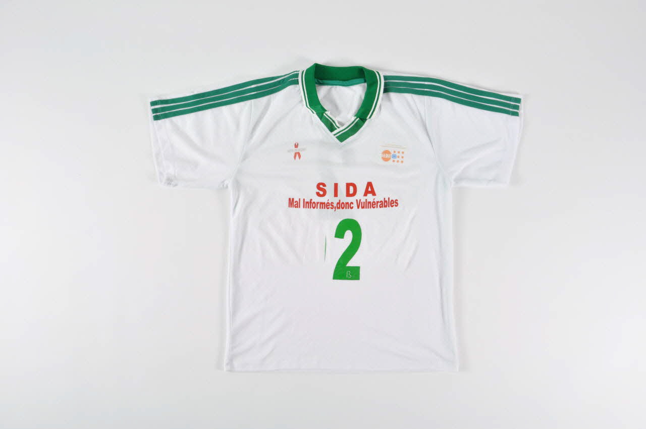 maillot de sport "Sida. mal informés, donc vulnérables" 2005.61.34.1 Photo Mucem