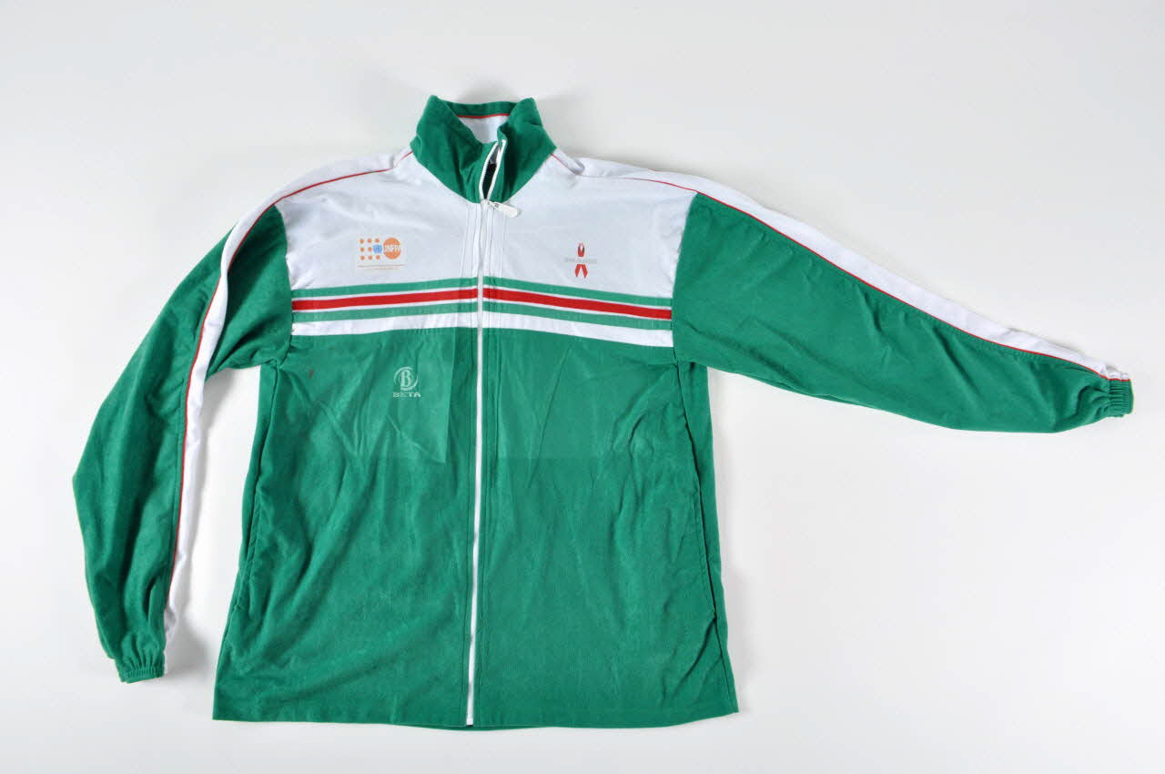 Survêtement AIDS Algérie 2005.61.35.1 Photo Mucem