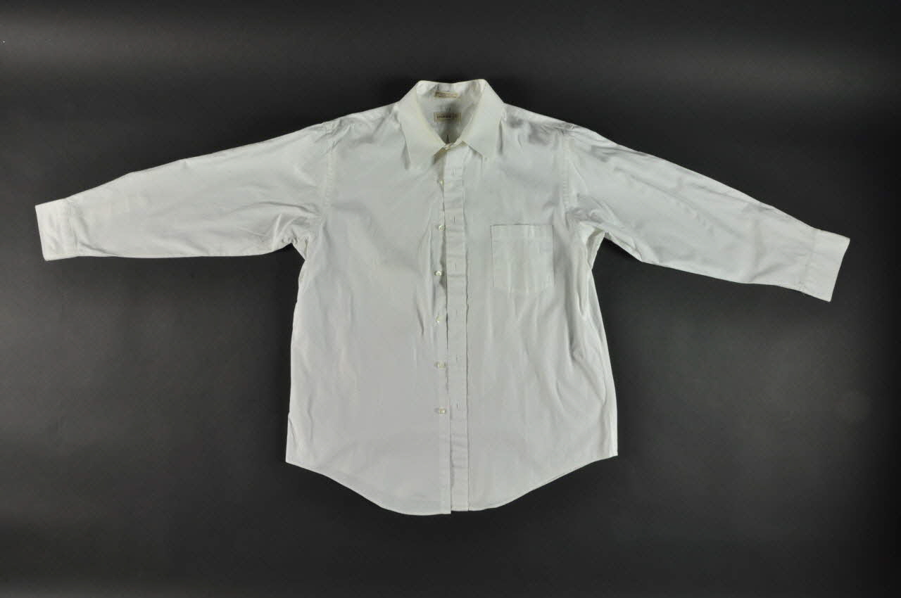 chemise d'homme 1980 2003.91.1.1 Photo Mucem