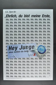 Aids-Hilfe Autriche affiche "Bla, bla, bla... Hey Junge,  ohne kannst du lange reden" (Eh, les garçons, elle peut parler longtemps...) Autriche 2005 2005.64.2  Photo Mucem