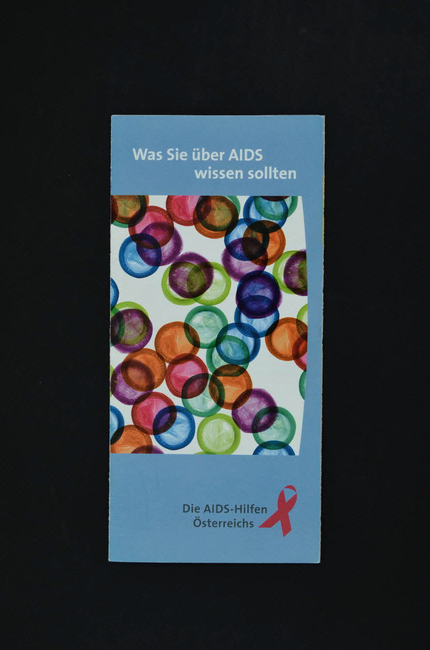 Aids-Hilfe Autriche Dépliant "Was Sie über AIDS wissen sollten" (Que voulez-vous savoir sur le VIH/Sida ?) Autriche 2004 2005.64.51 Photo Mucem