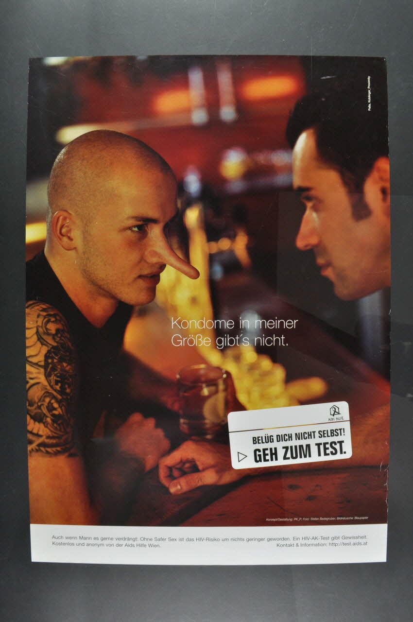 Aids-Hilfe Autriche affiche "Kondome in meiner grosse gibt's nicht" (Pas de préservatif dans ma grosse...) Autriche 2005 2005.64.6 Photo Mucem
