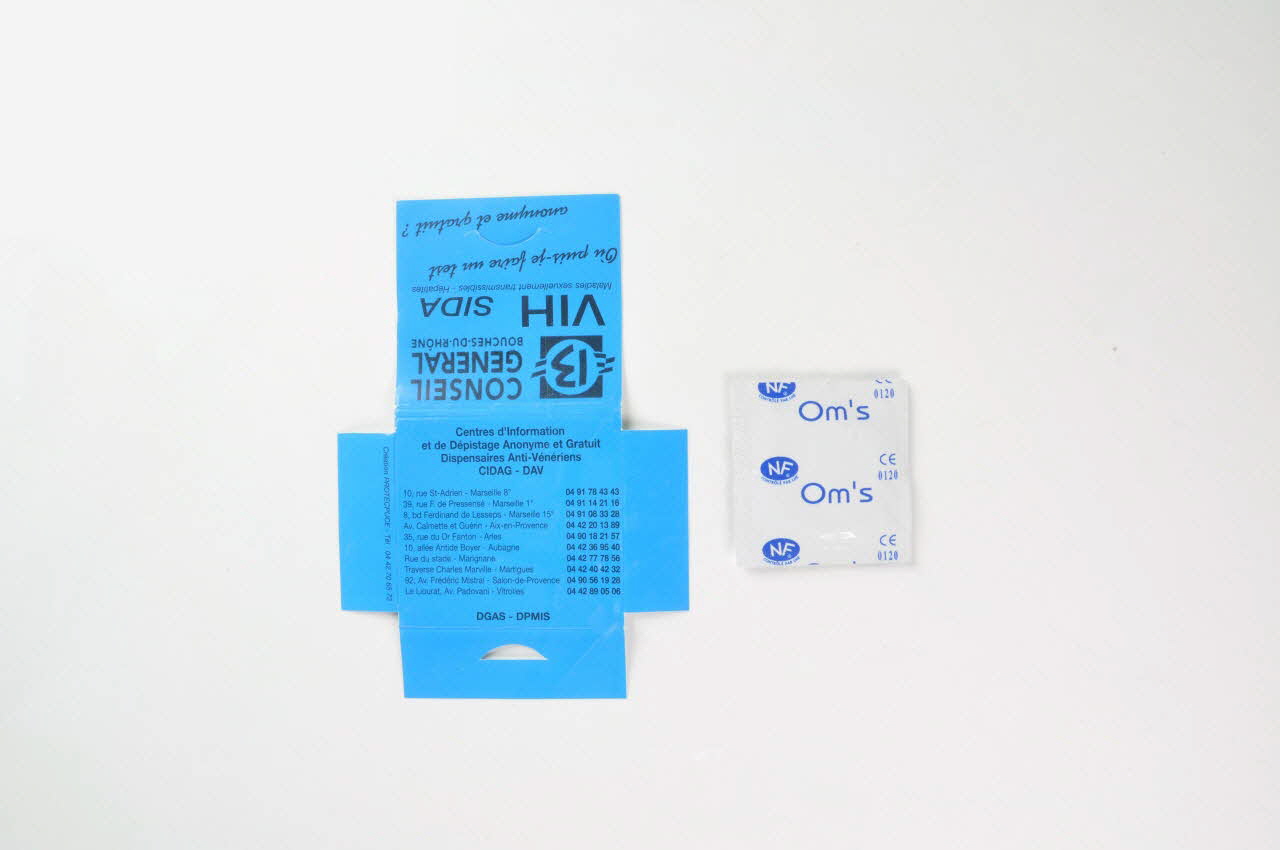 Enveloppe de préservatif "Où puis-je faire un test anonyme et gratuit" 2005.8.13.1-2 Photo Mucem